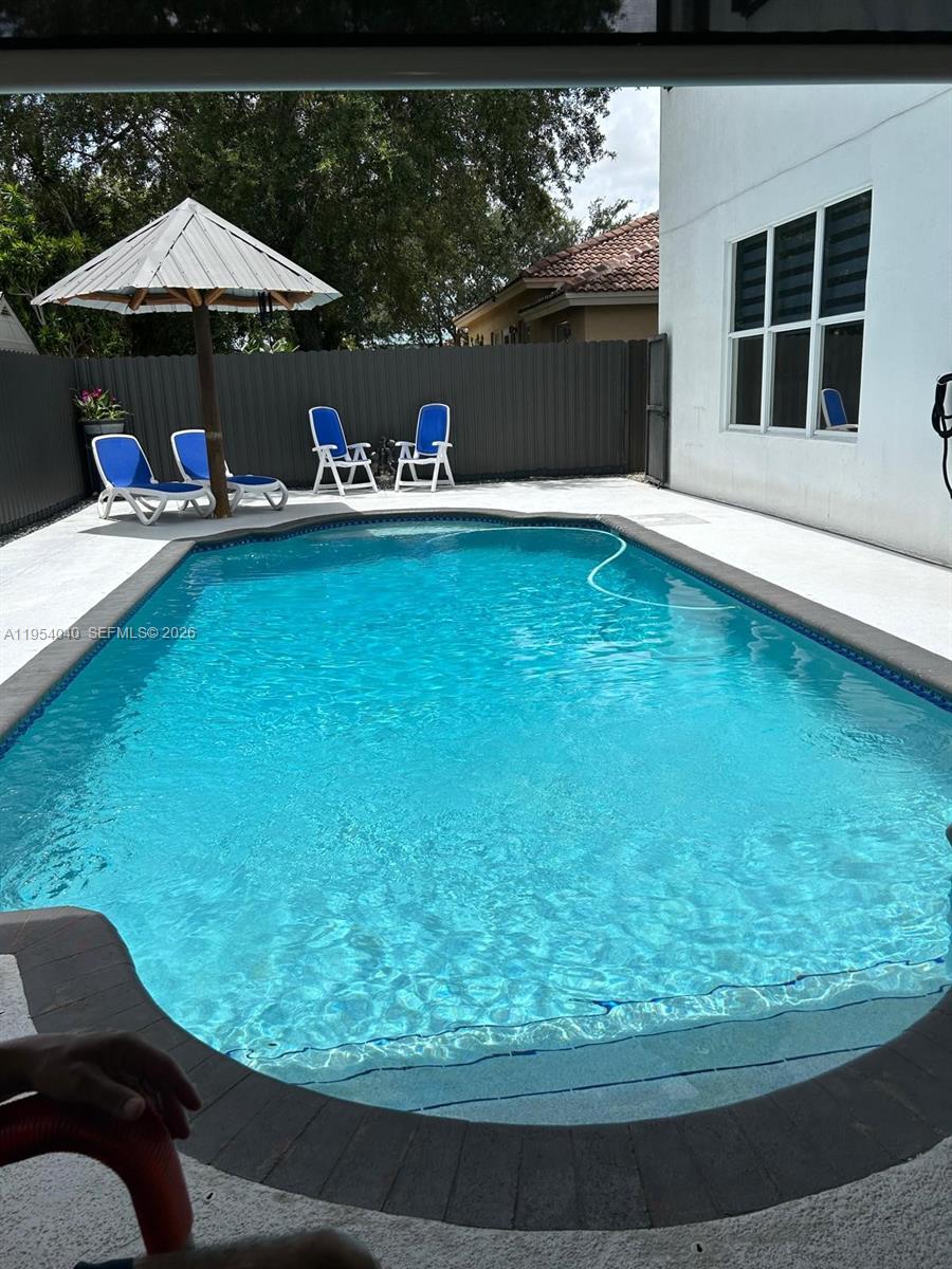 15978 Southwest 148th Terrace Miami, FL 33196 - Photo 5 of 7