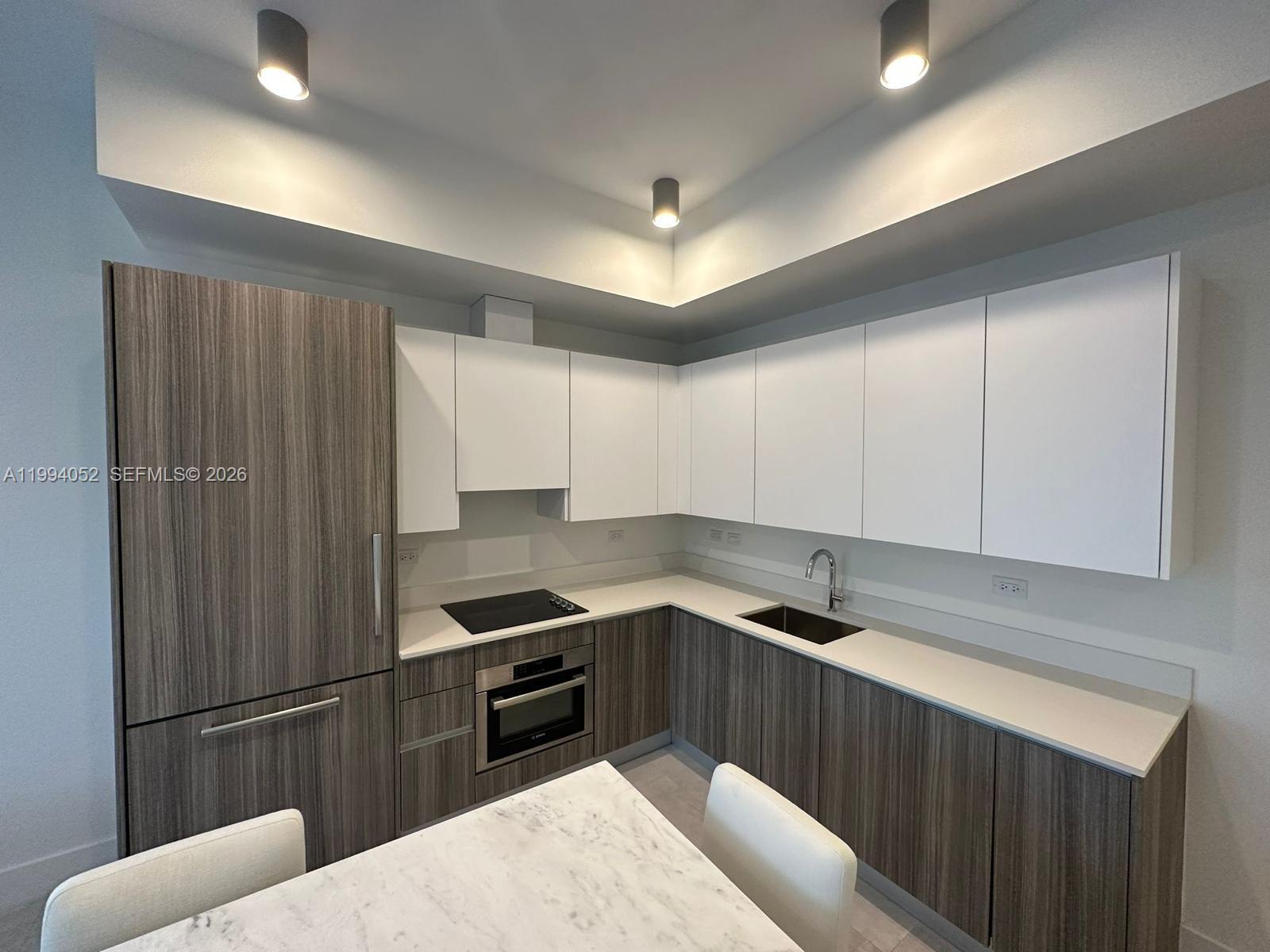 239 Southwest 9th Street, Unit 2002 Miami, FL 33130 - Photo 2 of 16