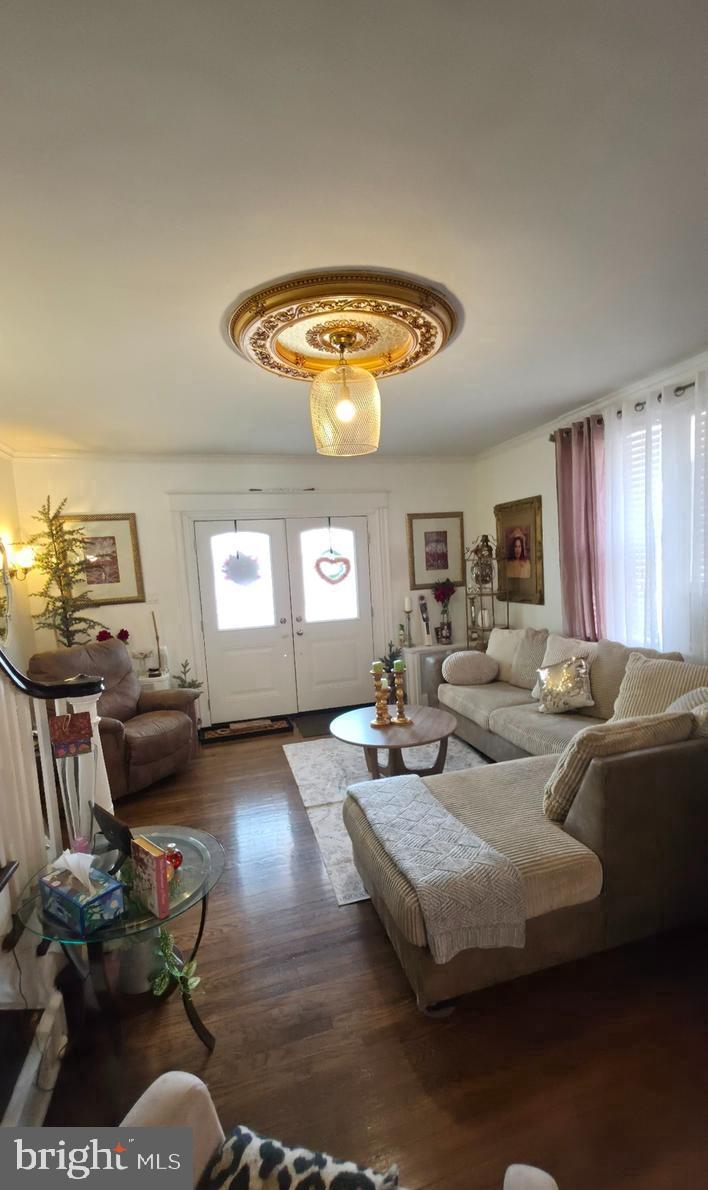 4113 Comly Street Philadelphia, PA 19135 - Photo 6 of 21 a living room with furniture and a large window
