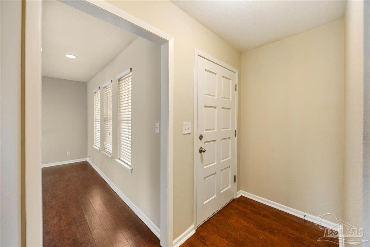 2990 Ranchette Square Gulf Breeze, FL 32563 - Photo 4 of 29 Gallery Image 4