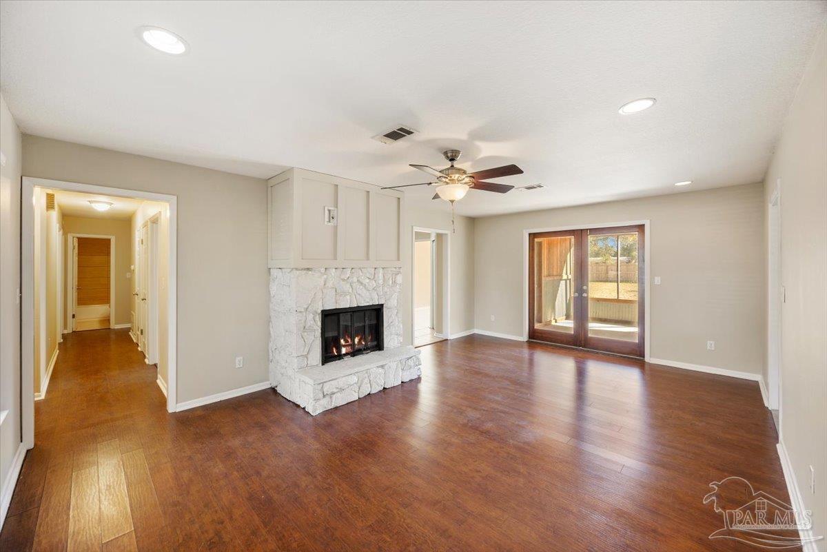 2990 Ranchette Square Gulf Breeze, FL 32563 - Photo 6 of 29 Gallery Image 6
