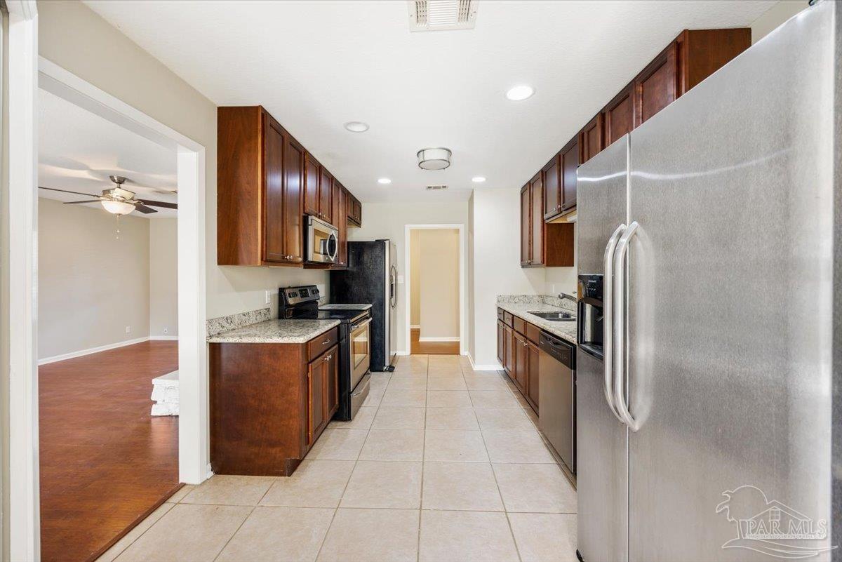 2990 Ranchette Square Gulf Breeze, FL 32563 - Photo 8 of 29 Gallery Image 8