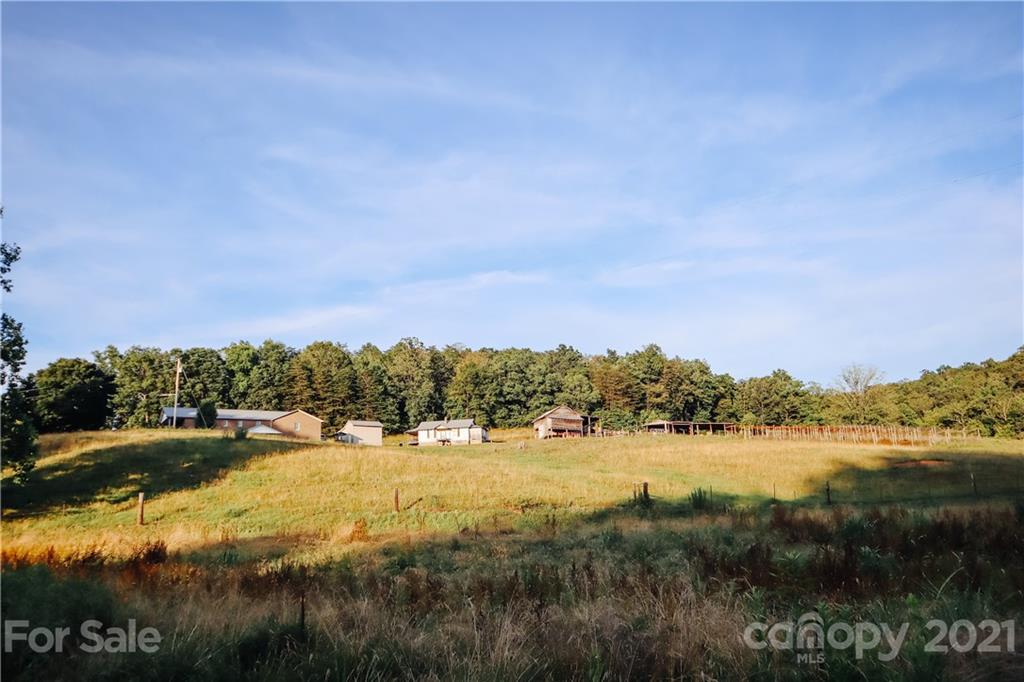 675 Greasy Creek Road Marion, NC 28752 - Photo 2 of 43 Gallery Image 2