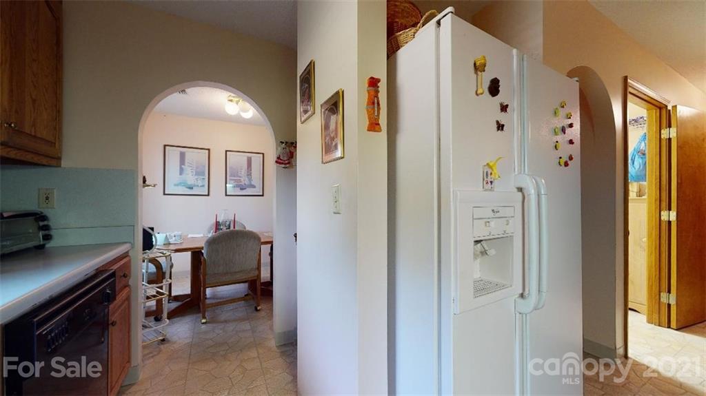 675 Greasy Creek Road Marion, NC 28752 - Photo 11 of 43 Gallery Image 11