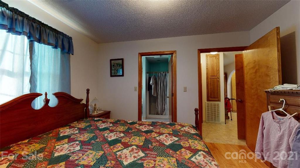 675 Greasy Creek Road Marion, NC 28752 - Photo 18 of 43 Gallery Image 18