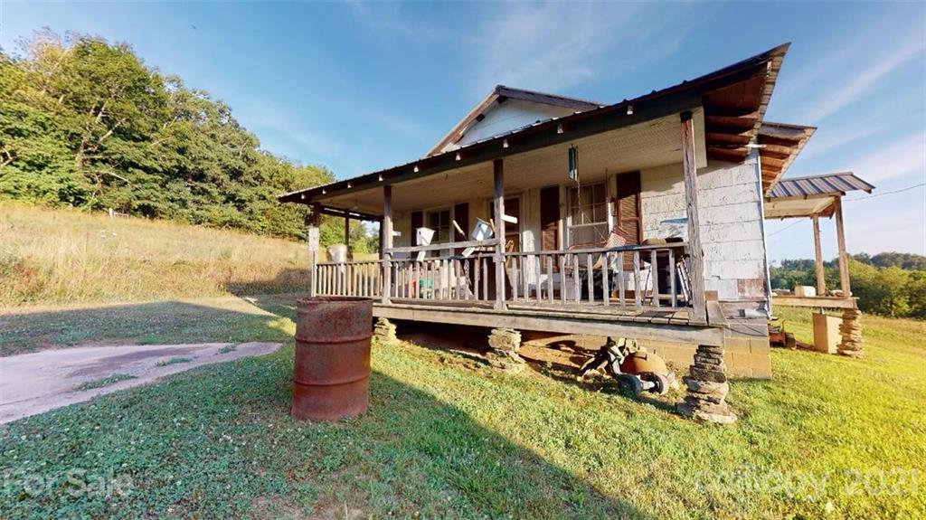 675 Greasy Creek Road Marion, NC 28752 - Photo 24 of 43 Gallery Image 24