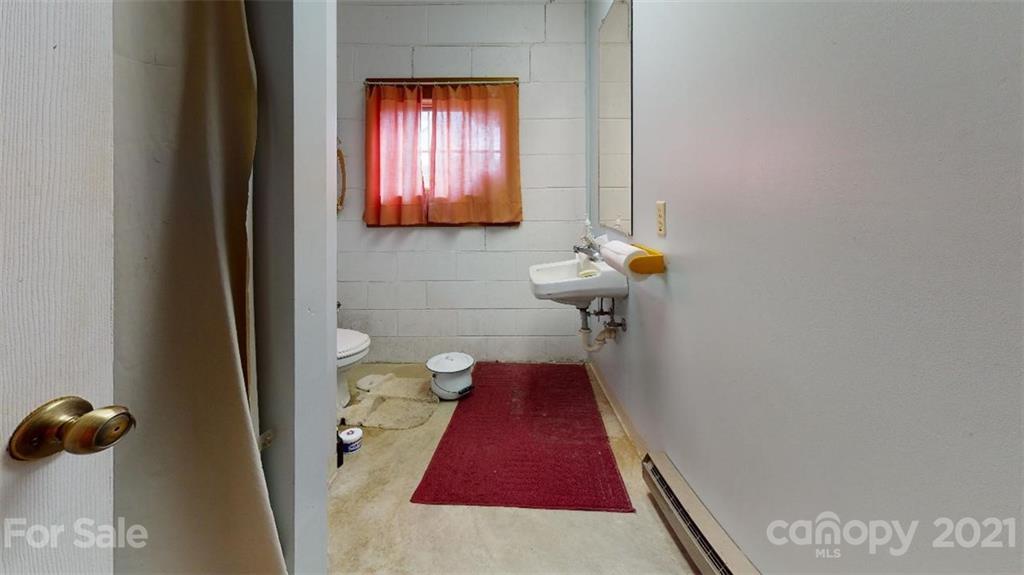 675 Greasy Creek Road Marion, NC 28752 - Photo 31 of 43 Gallery Image 31