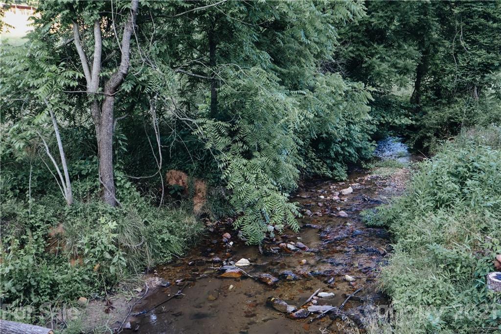 675 Greasy Creek Road Marion, NC 28752 - Photo 35 of 43 Gallery Image 35