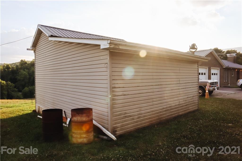 675 Greasy Creek Road Marion, NC 28752 - Photo 42 of 43 Gallery Image 42