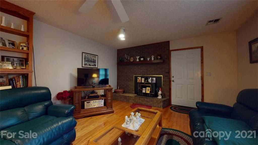 675 Greasy Creek Road Marion, NC 28752 - Photo 6 of 43 Gallery Image 6