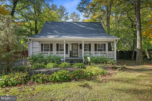 a house view with a garden space