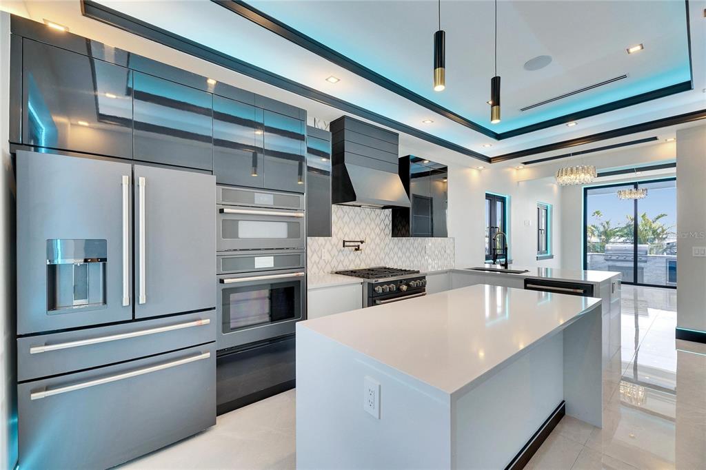 6538 Simone Shores Circle Apollo Beach, FL 33572 - Photo 24 of 88