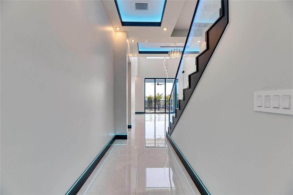 6538 Simone Shores Circle Apollo Beach, FL 33572 - Photo 41 of 88 a view of an entryway