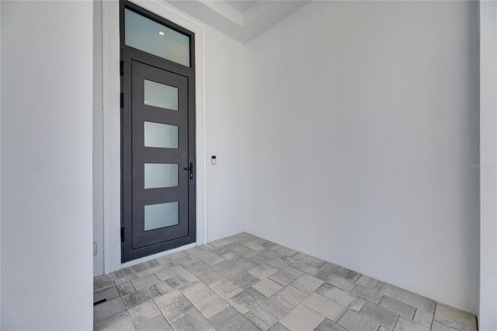 6538 Simone Shores Circle Apollo Beach, FL 33572 - Photo 6 of 88