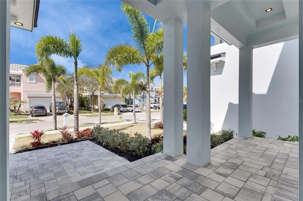 6538 Simone Shores Circle Apollo Beach, FL 33572 - Photo 7 of 88