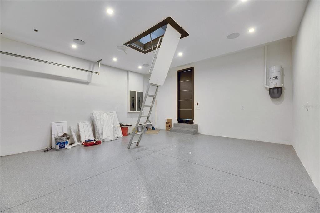 6538 Simone Shores Circle Apollo Beach, FL 33572 - Photo 79 of 88 a view of a room with gym equipment