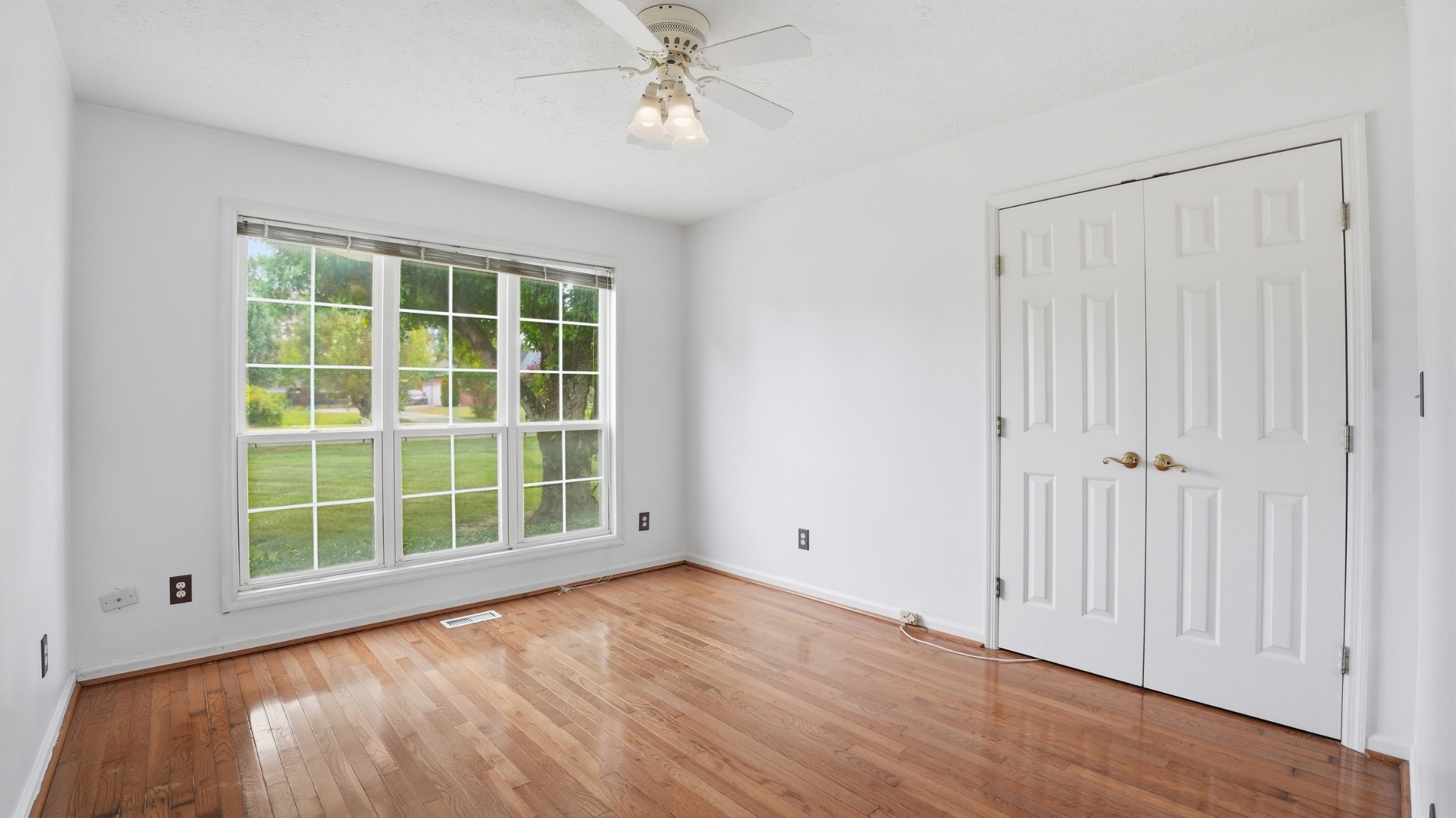 213 Maple Springs Drive Manchester, TN 37355 - Photo 23 of 58 a view of an empty room with a window