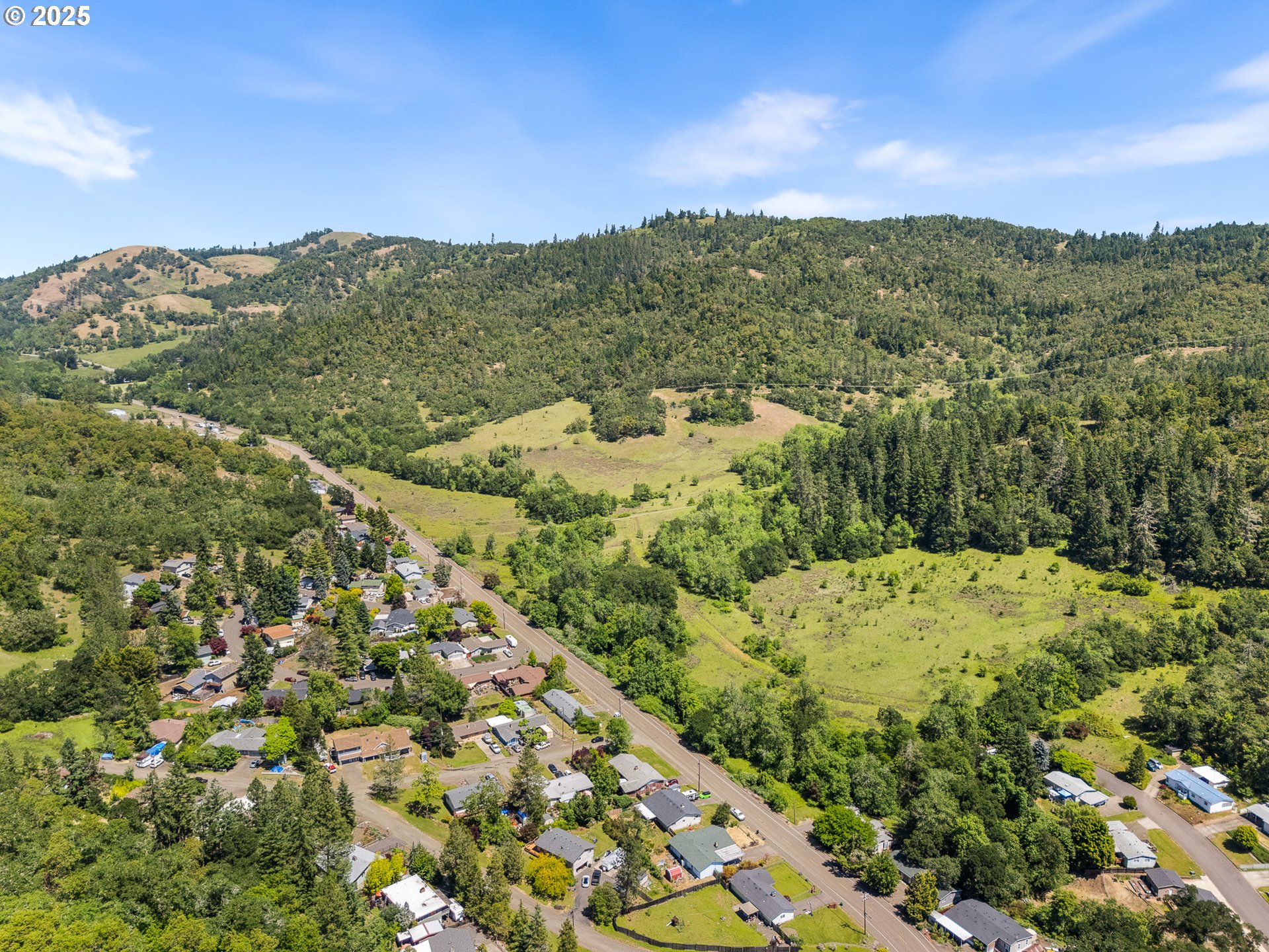 Northeast Newton Creek Road Roseburg, OR 97470 - Photo 6 of 17