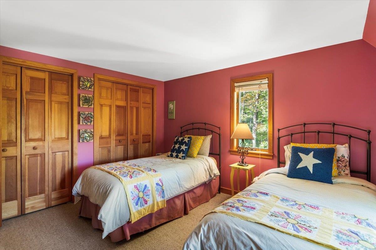 17 Signal Hill Road Winhall, VT 05340 - Photo 24 of 39