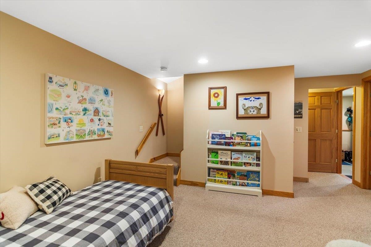 17 Signal Hill Road Winhall, VT 05340 - Photo 29 of 39