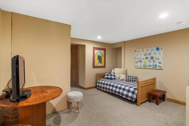 $599,000 | 17 Signal Hill Road, Winhall, VT 05340