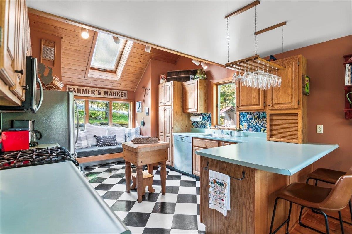 17 Signal Hill Road Winhall, VT 05340 - Photo 9 of 39