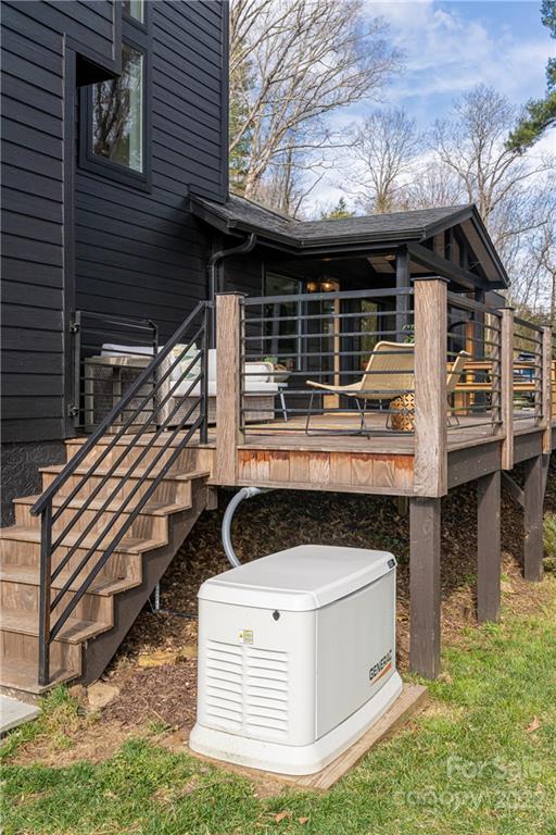170 South Delano Road Asheville, NC 28805 - Photo 39 of 48 a house view with a sink in the background