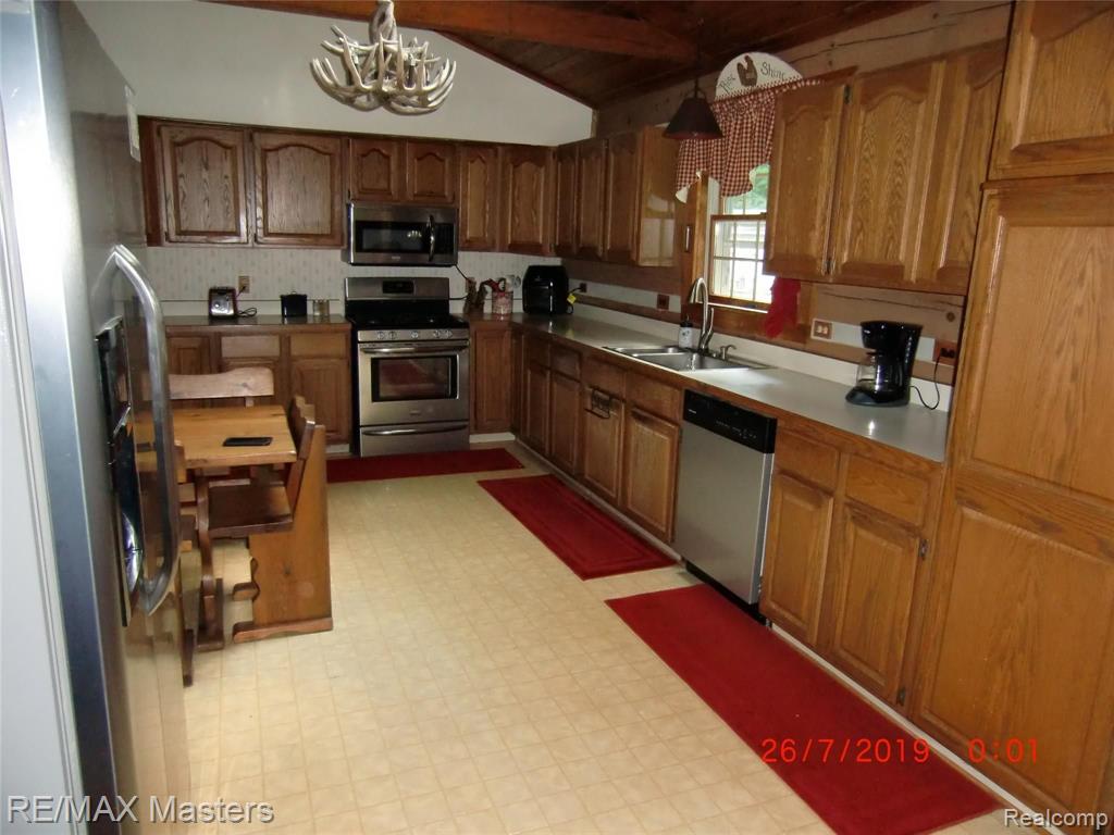 20561 Merriman Road Romulus, MI 48174 - Photo 5 of 31