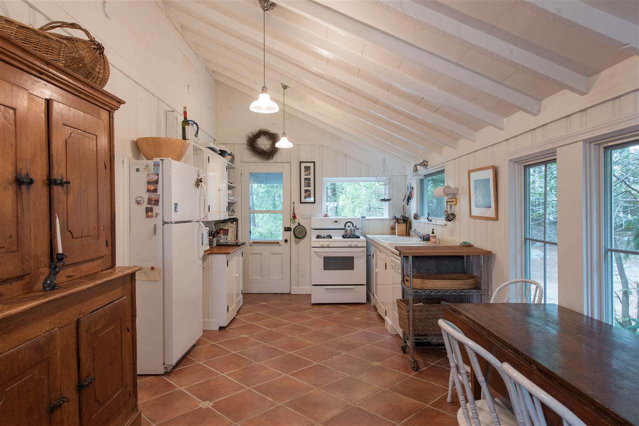 26 Hemlock Point Road Moultonborough, NH 03254 - Photo 8 of 39 Gallery Image 8
