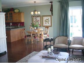 801 Longleaf Court Springfield, IL 62711 - Photo 3 of 7