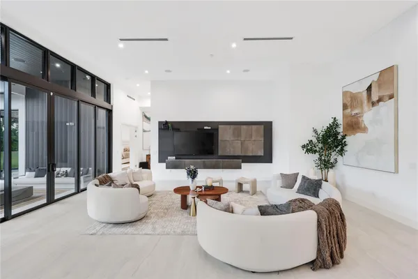 $5,999,999 | 8795 Valencia Court, Parkland, FL 33067