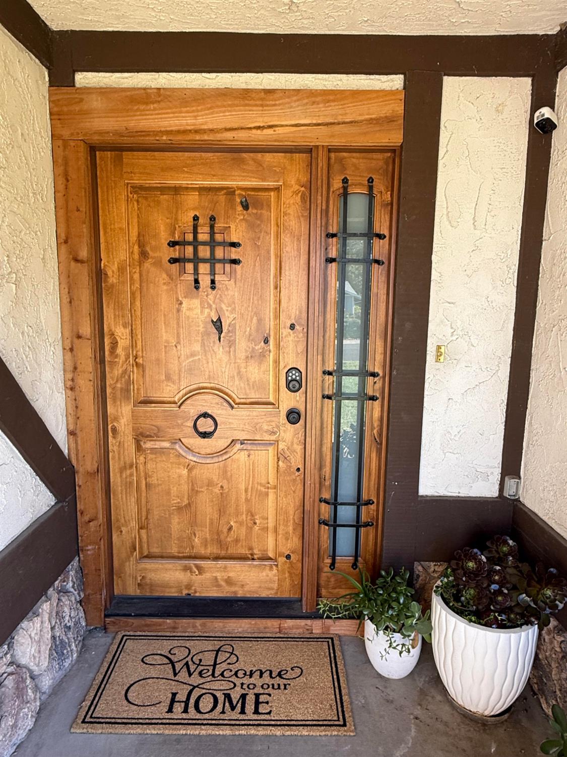 a view of a entryway door of the house
