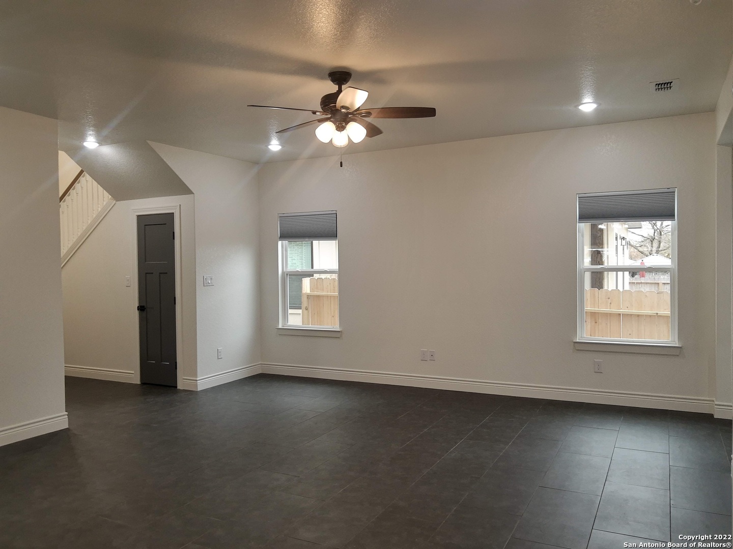 1839 Lois Street Kerrville, TX 78028 - Photo 9 of 23