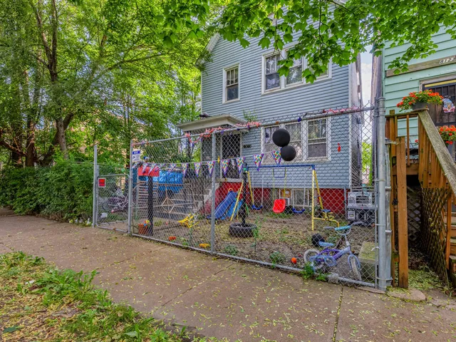 $175,000 | 8119 South Escanaba Avenue, Chicago, IL 60617