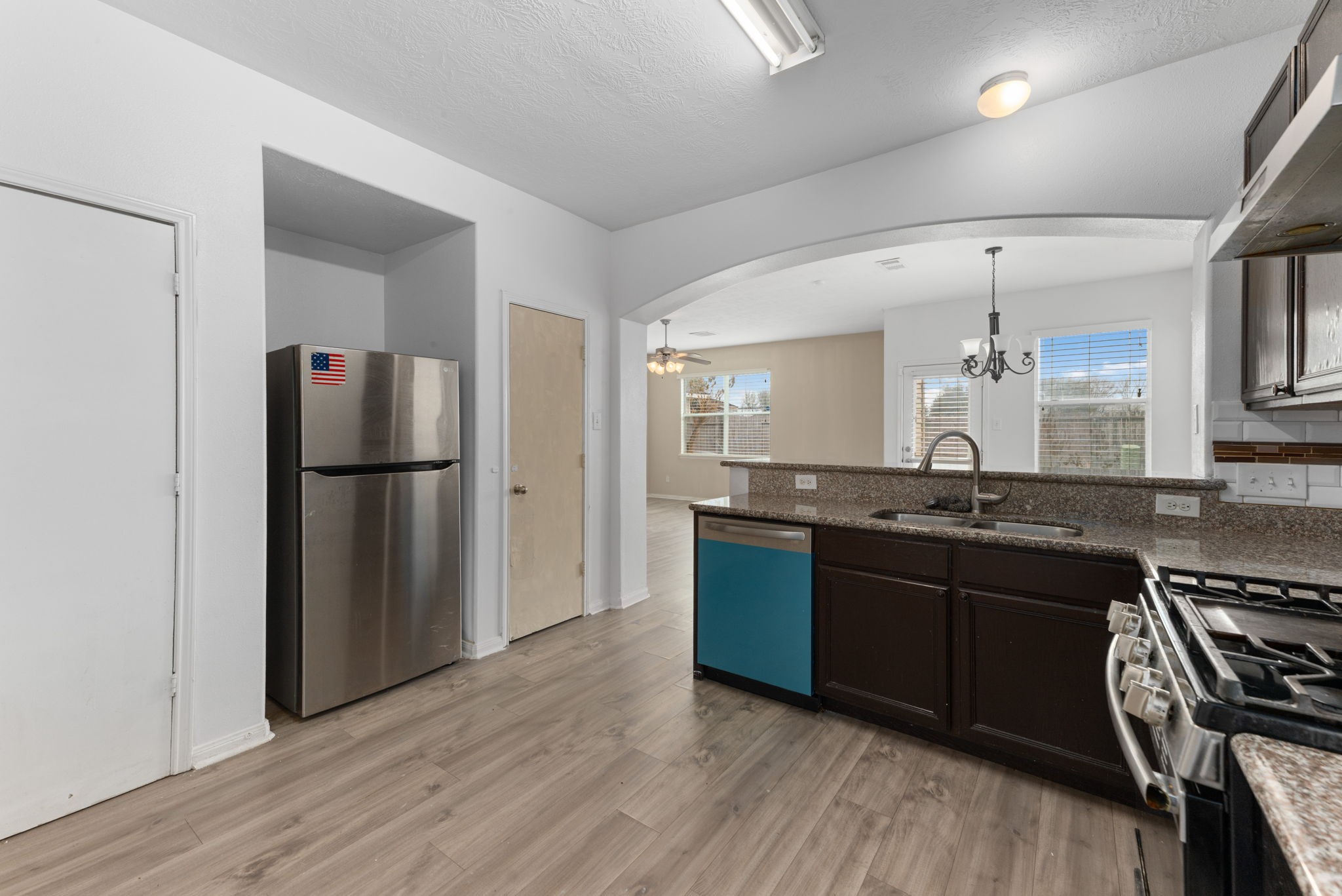 9447 Sunflower Ridge Lane Houston, TX 77064 - Photo 11 of 37