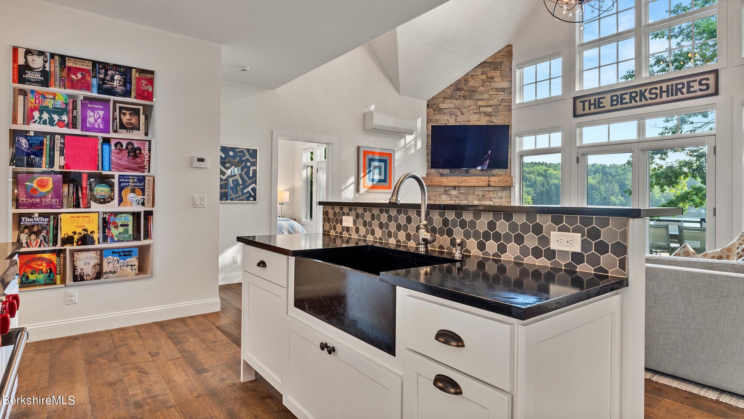 40 Sylvan Road Monterey, MA 01245 - Photo 11 of 46 KITCHEN