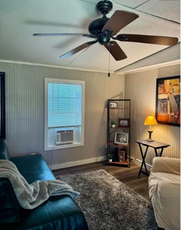 $1,250 | 1927 Sika Deer Drive, Tallahassee, FL 32304