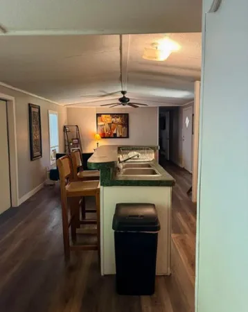 $1,250 | 1927 Sika Deer Drive, Tallahassee, FL 32304