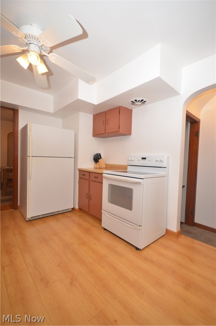 2880 Lee Road Silver Lake, OH 44224 - Photo 10 of 26 Gallery Image 10