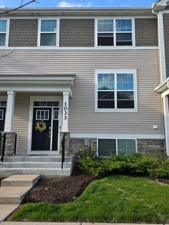 $2,800 | 1033 Atterberg Road, South Elgin, IL 60177
