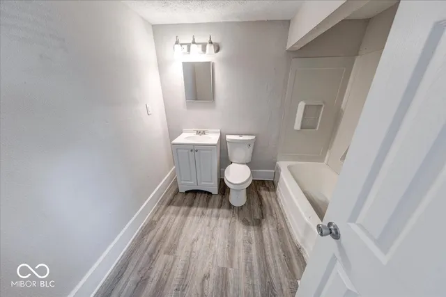 $159,900 | 625 Arbor Avenue, Indianapolis, IN 46221