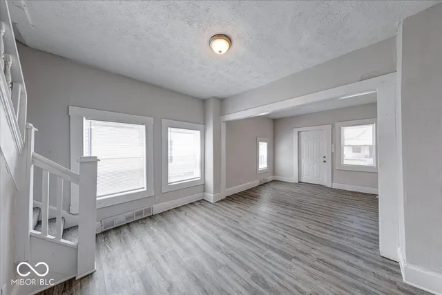 $159,900 | 625 Arbor Avenue, Indianapolis, IN 46221