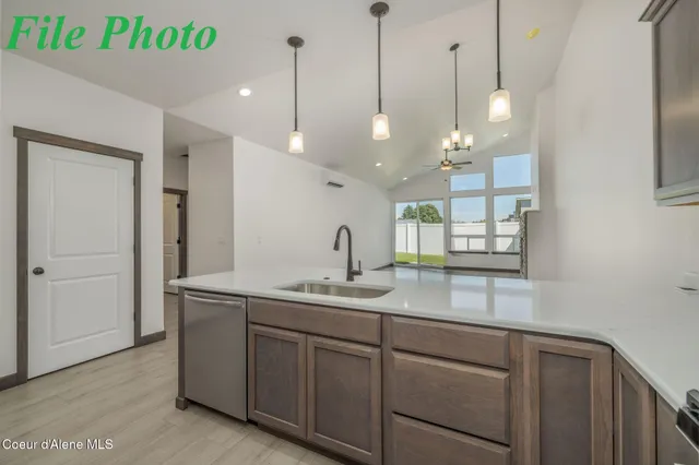 $439,900 | 7833 North Mocha Loop, Coeur D'Alene, ID 83815