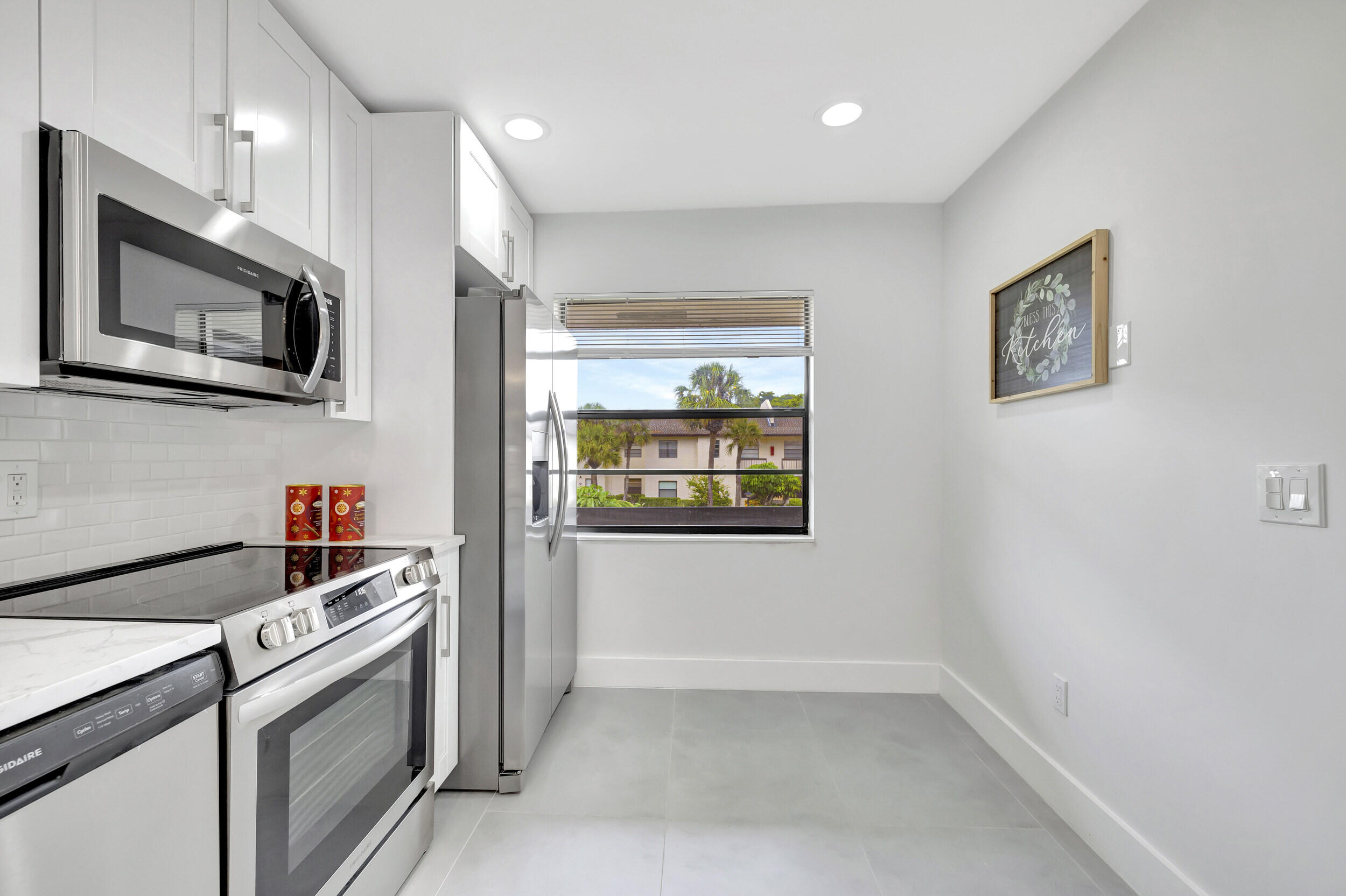 7898 Eastlake Drive, Unit 7D Boca Raton, FL 33433 - Photo 29 of 67 43_3w7a8297