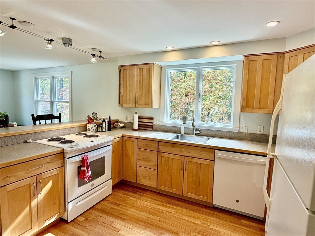 46 Spring Brook Road Wellfleet, MA 02667 - Photo 10 of 33