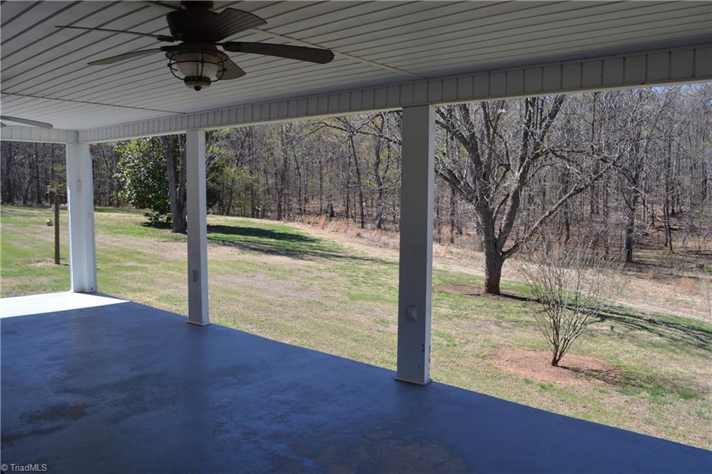 208 Twin Springs Road Mayodan, NC 27027 - Photo 7 of 31 Gallery Image 7