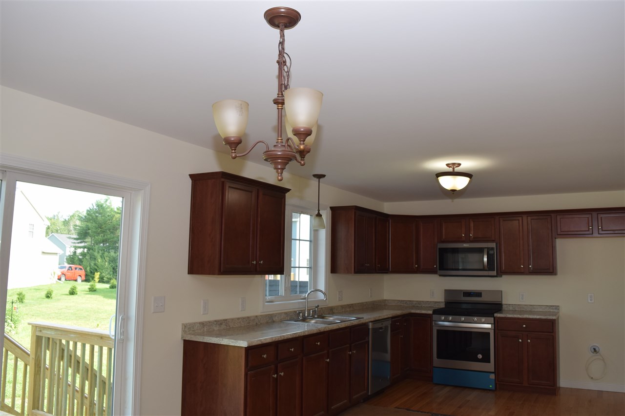 84 Miller's Farm Drive, Unit 96 Rochester, NH 03868 - Photo 5 of 14 Gallery Image 5