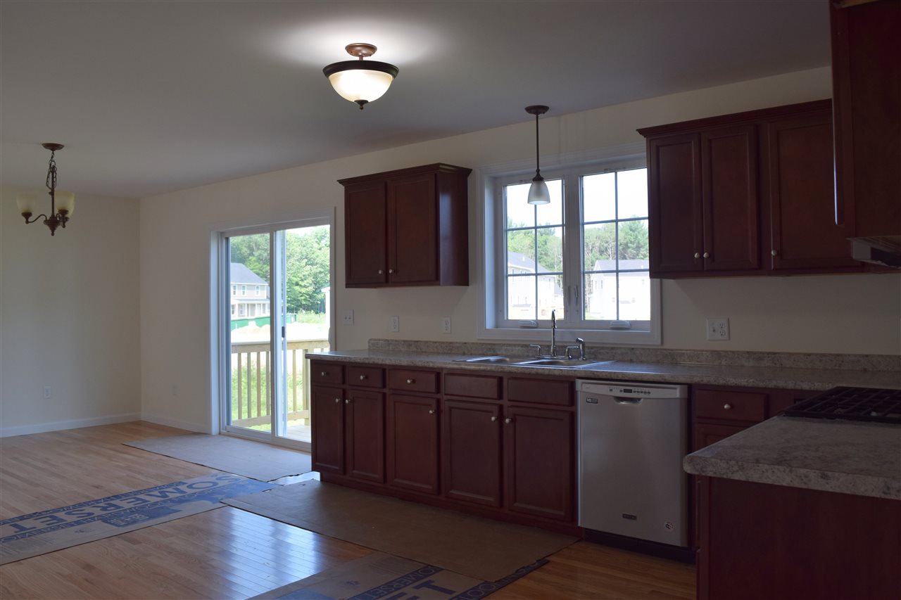 84 Miller's Farm Drive, Unit 96 Rochester, NH 03868 - Photo 6 of 14 Gallery Image 6