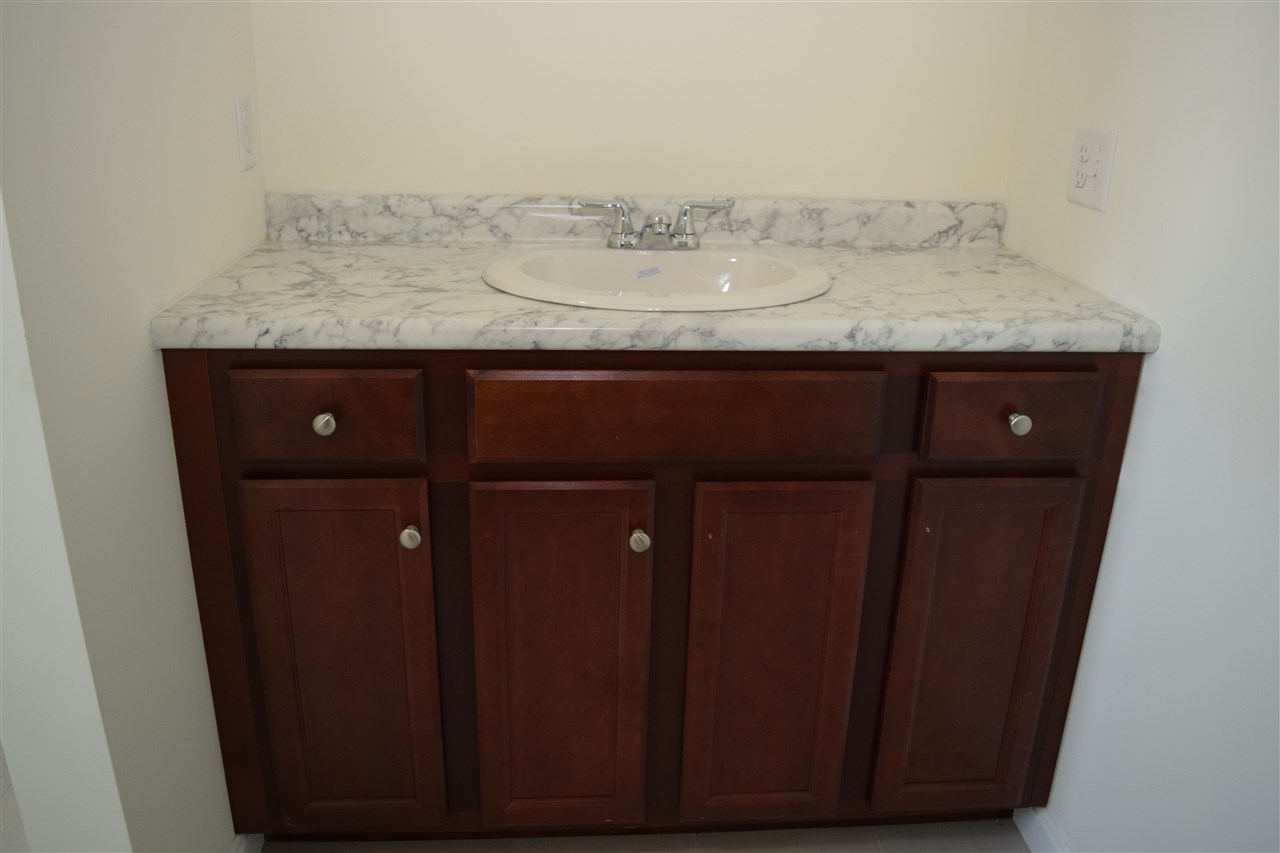 84 Miller's Farm Drive, Unit 96 Rochester, NH 03868 - Photo 9 of 14 Gallery Image 9