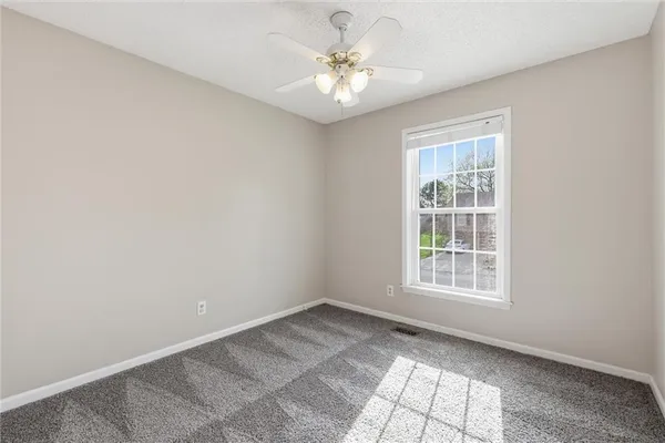 $300,000 | 10103 North Central Street, Kansas City, MO 64155